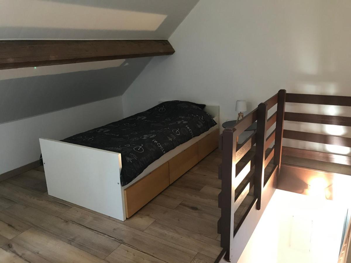 Duplex Agreable Et Spacieux 3 Chb Dont 1 Communicante Vendeville Экстерьер фото
